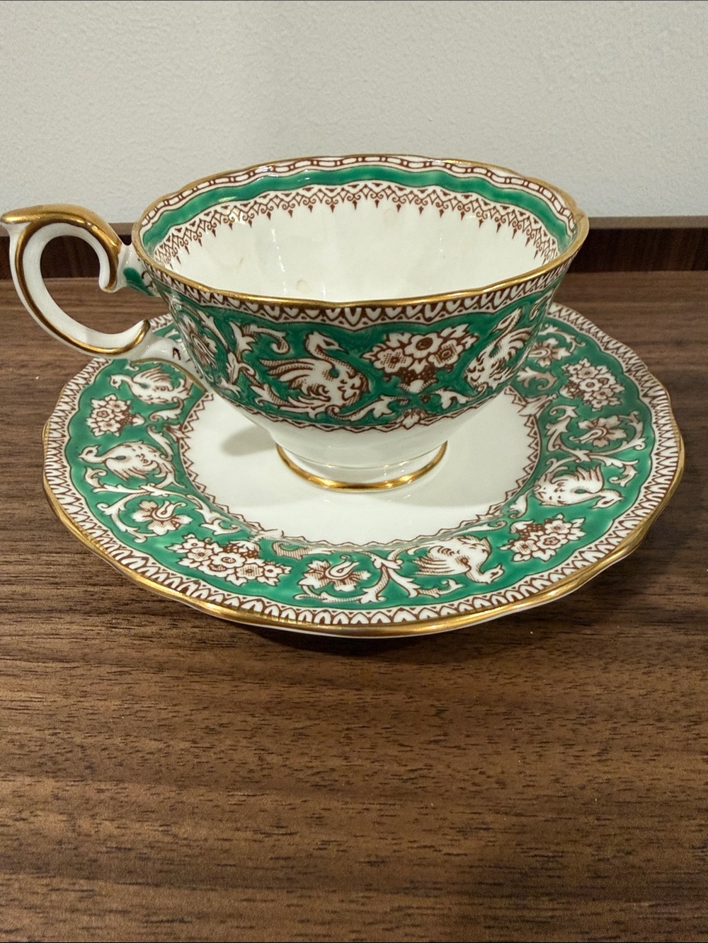 Crown Stafford shrine Green/ Gold Floral Porcelain Tea Cup with Saucer Set of 4